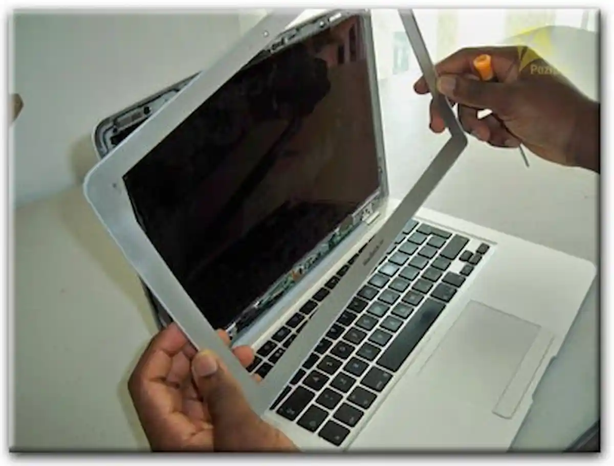 Замена экрана Apple MacBook в Шатуре
